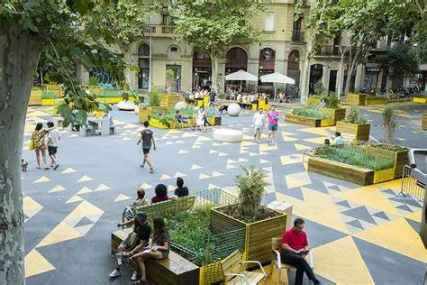 Donde había autos hoy hay personas y plantas en Supermanzana de Barcelona. Urban Living Lab