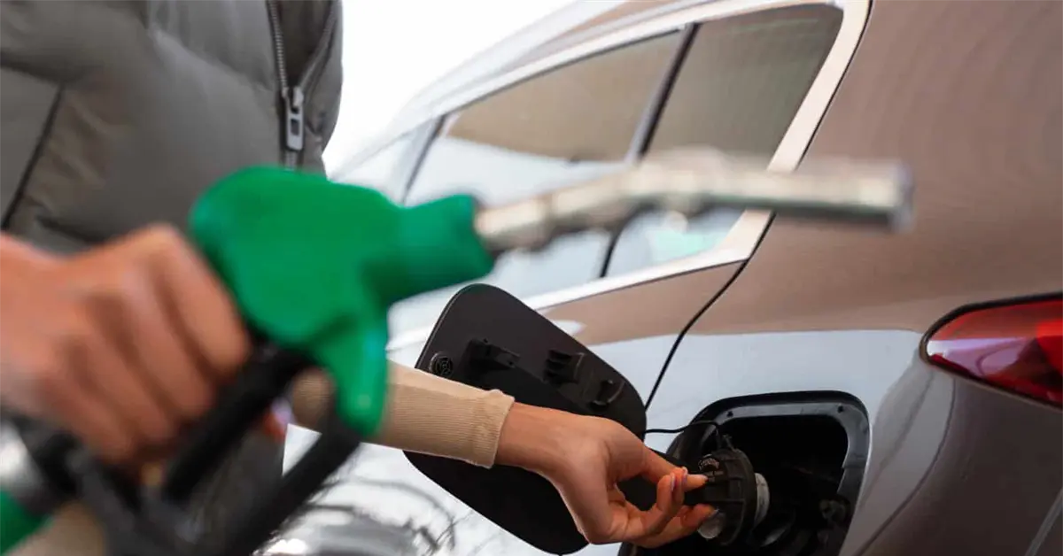 ¿Subirá el precio de la gasolina en México en 2026?