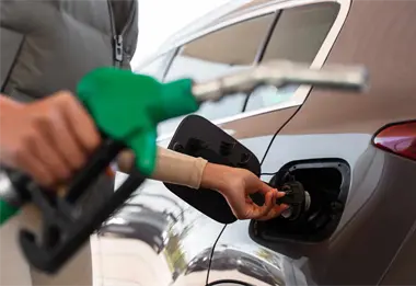 ¿Subirá el precio de la gasolina en México en 2026?