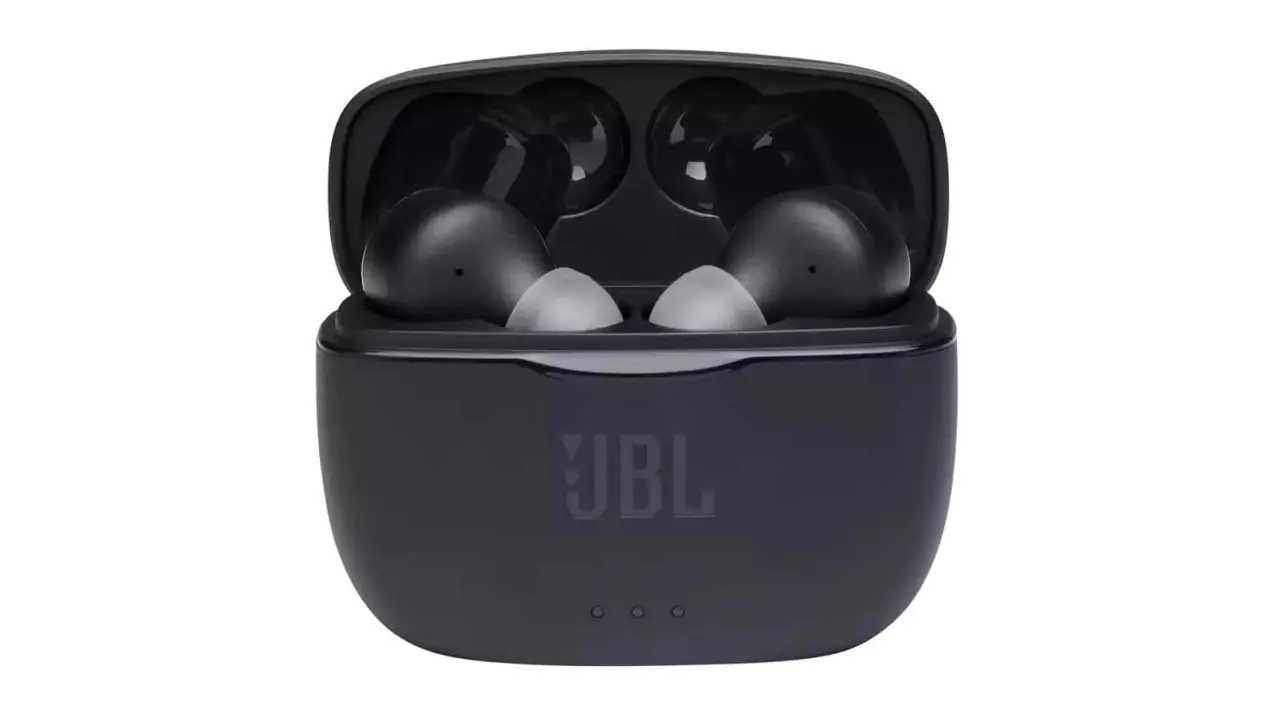 Los auriculares JBL Tune 215 TWS con buena relación entre su costo y características. Foto: Cortesía