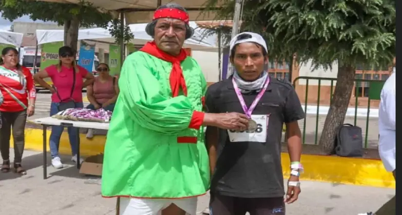 Durante la ceremonia del Ultra Maratón de los Cañones Durante la ceremonia del Ultra Maratón de los Cañones. Foto: Cortesía