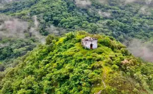 La historia de la tumba que sobresale en un cerro en Sinaloa