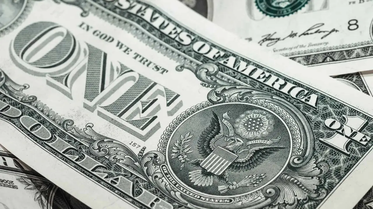 Precio del dólar hoy lunes 8 de julio de 2024; entérate aquí el tipo de cambio en bancos de México.