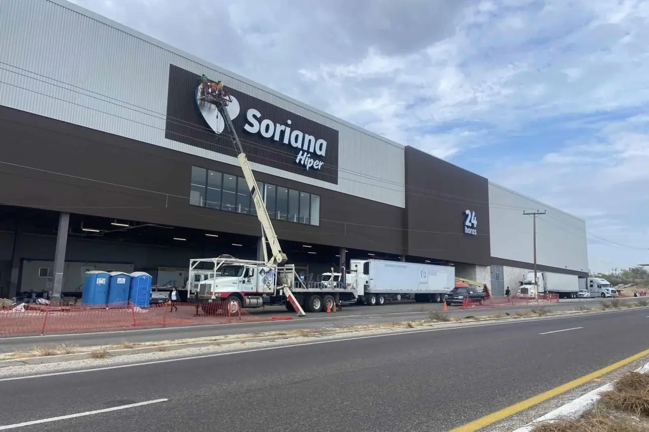 La nueva tienda de Soriana Híper, de El Tezal de Cabo San Lucas, está por ser inaugurada. Foto: Red Joven Los Cabos