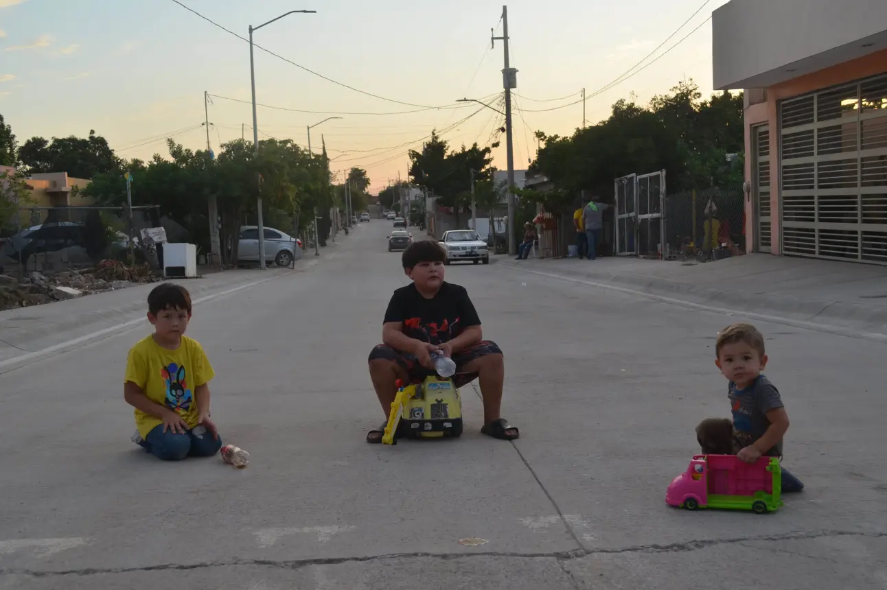 La alegría y gratitud de los vecinos beneficiados demuestran el impacto positivo de estas acciones en sus vidas.