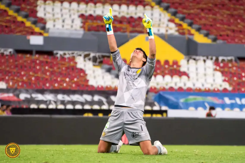 Salim Hernández jugará por primera vez en primera división | Imagen: @LeonesNegrosCF