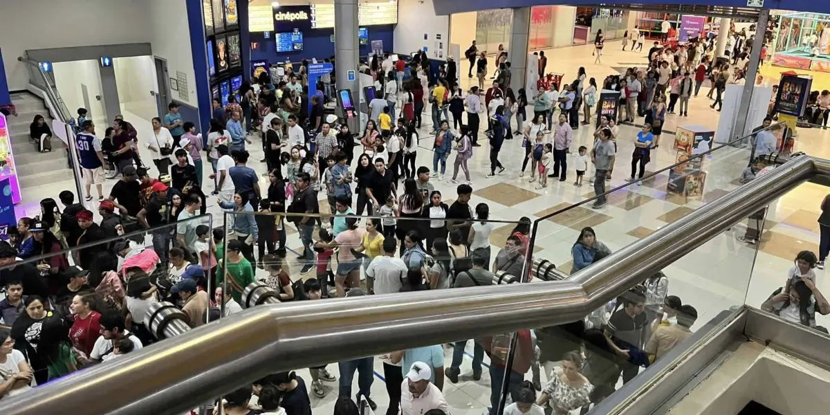 Tip para evitar la larga fila de Cinépolis en la Dulcería. Foto: Sandro A. Palacios