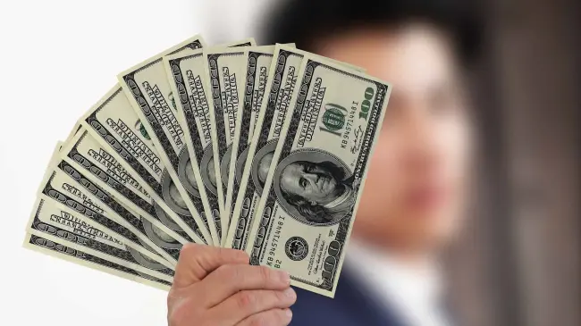 Precio dólar hoy viernes 12 de julio 2024.