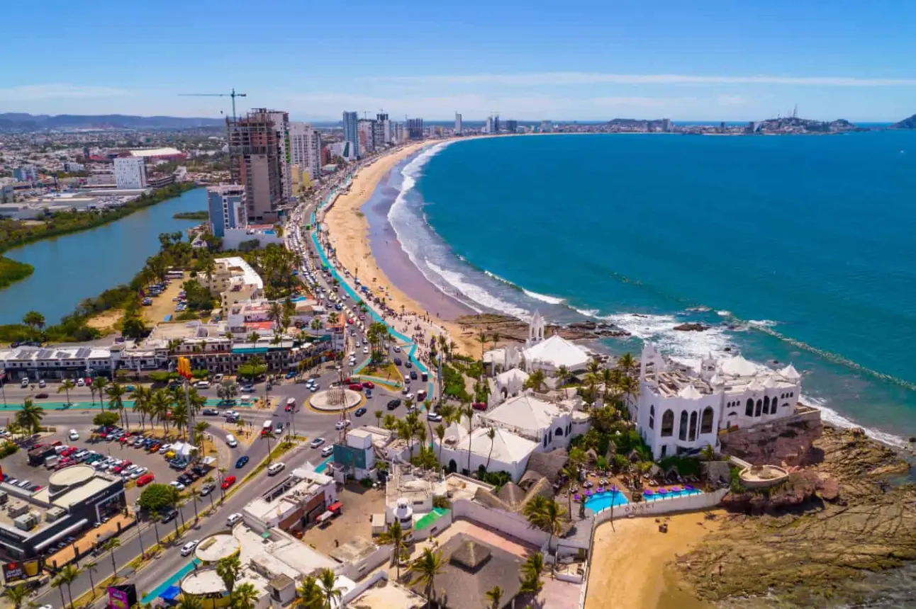 Mazatlán, Sinaloa, está plagado de hermosos lugares para disfrutar durante este periodo vacacional.