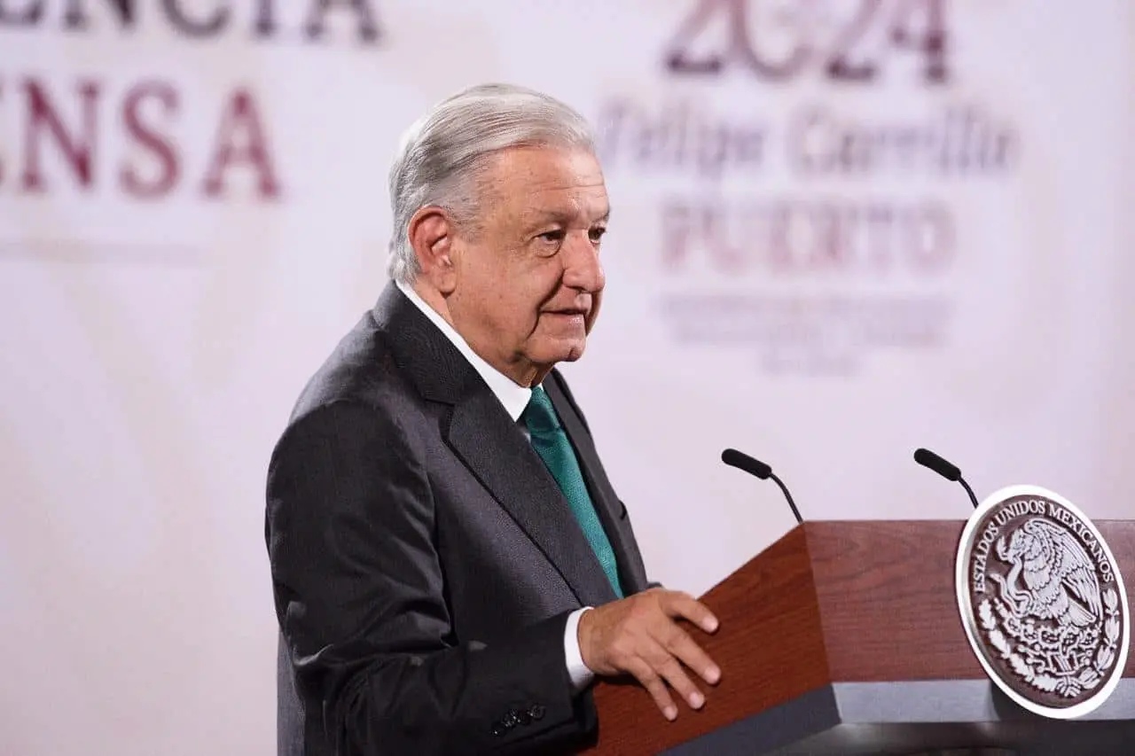 AMLO.