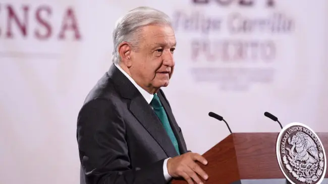 AMLO.