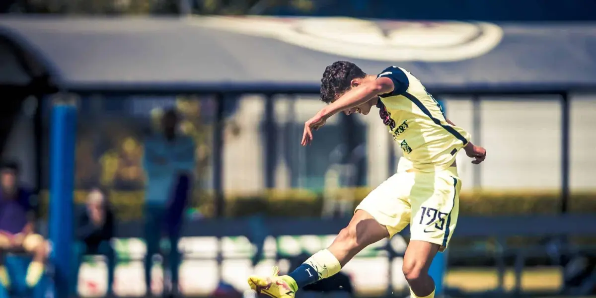 Esteban Lozano con las juveniles del América | Imagen: @estebanlozs