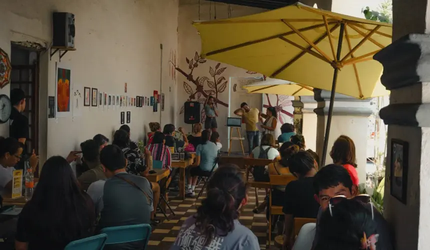 Cafetería Resiliente.