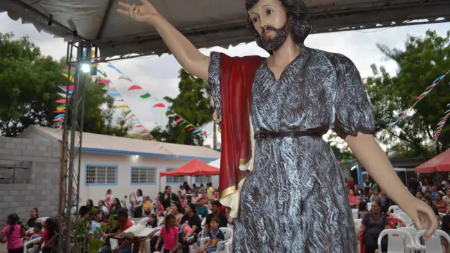 En la colonia Esperanza, en Culiacán, se organizó una emotiva fiesta religiosa, para venerar a San Juan Bautista y también festejar el 31 aniversario de la fundación de la capilla. Foto: Juan Madrigal