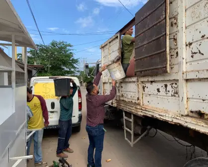 ¡Alto al Dengue! Vecinos eliminan cacharros en la colonia 5 de Febrero en Culiacán