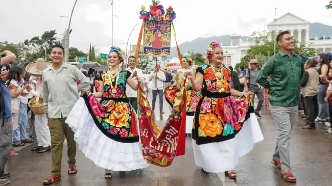 Consulta dónde puedes ver los eventos de la Guelaguetza 2024. Foto: Cortesía