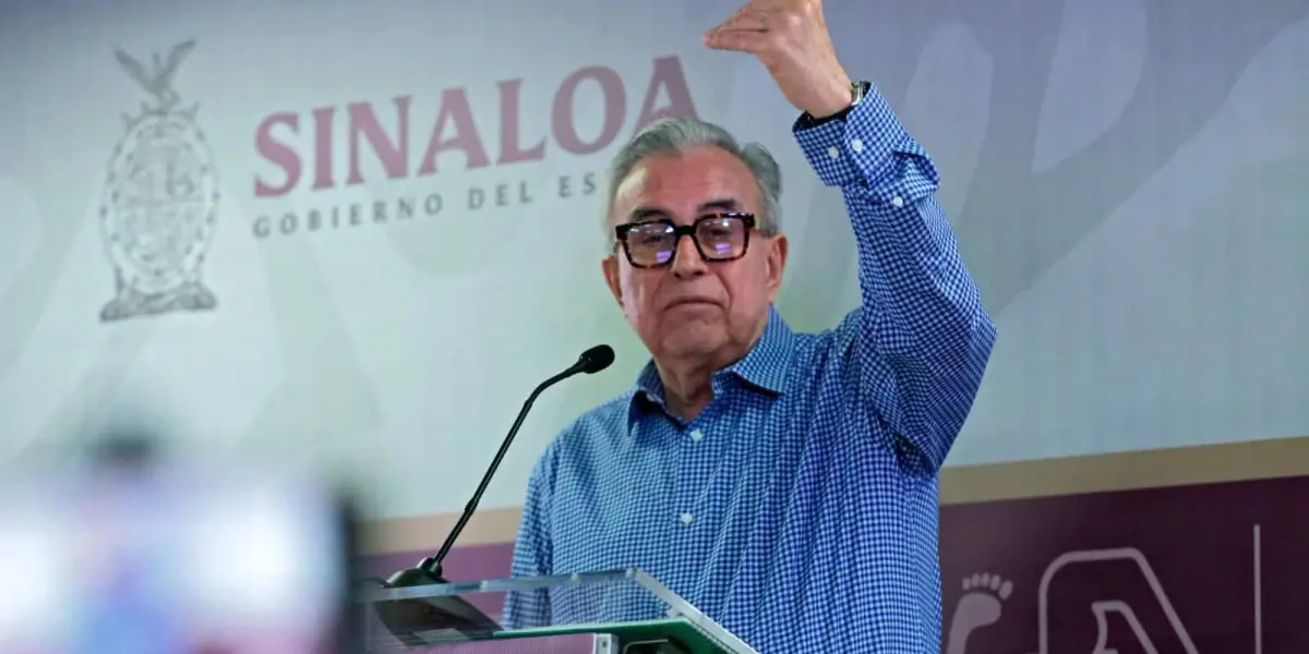 Paga Rocha Moya aumento salarial a maestros jubilados de Sinaloa