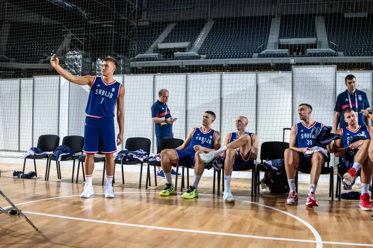 Serbia debutará ante Estados Unidos | Imagen:  @FIBA