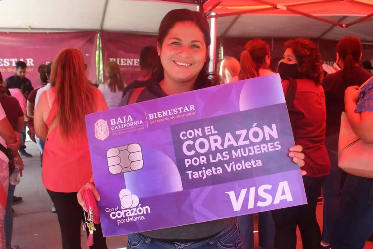 Aquí todos los detalles de la Tarjeta Violeta Bienestar. Foto: Cortesía