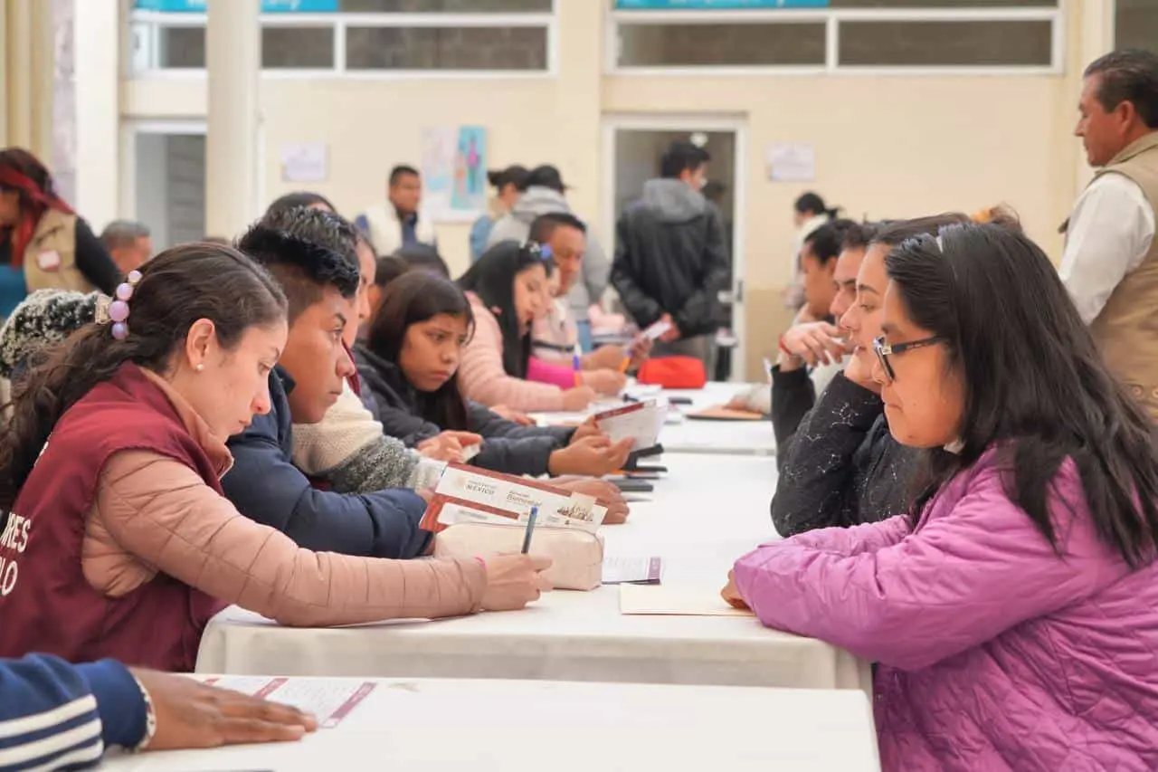 Las becarios de Jóvenes Construyendo el Futuro, a partir de este 26 julio podrán retirar su apoyo económico de su cuenta.