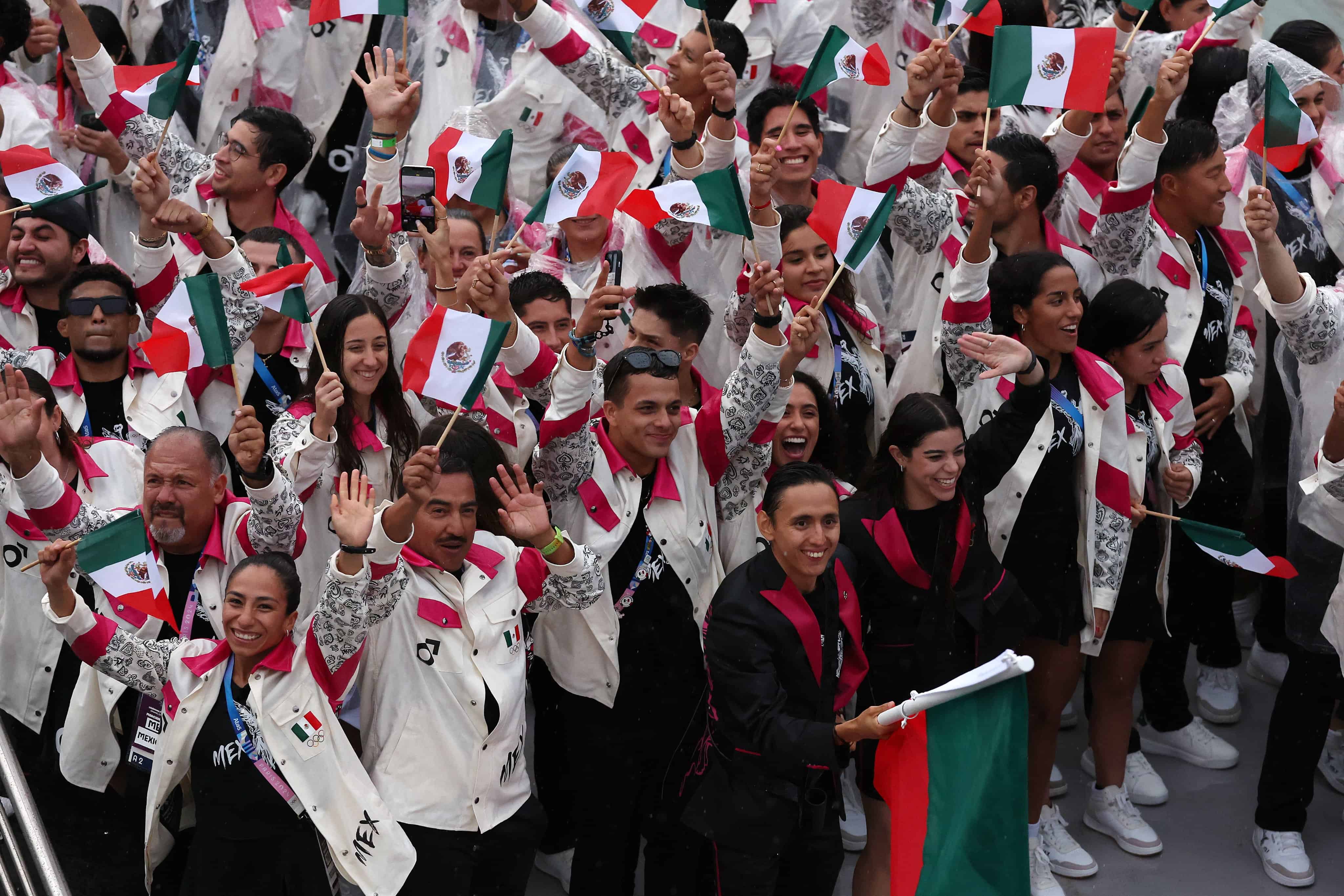 Atletas mexicanos en ceremonia inaugural | Imagen:  @juegosolimpicos