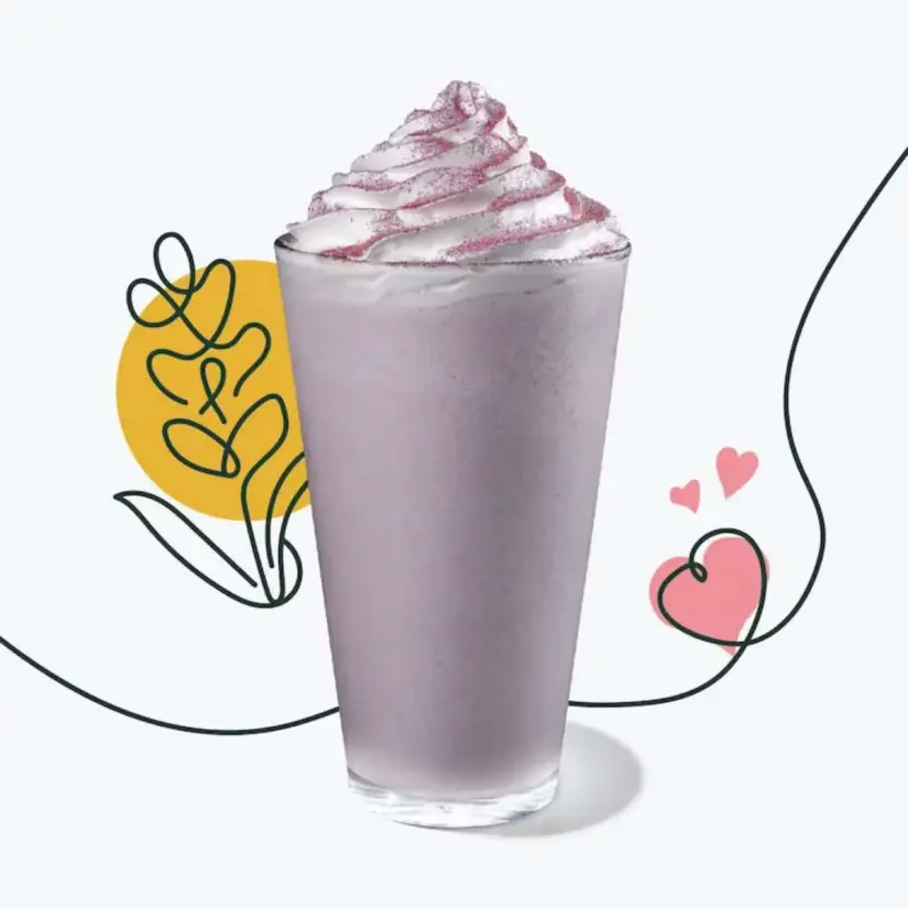 Estas son las 7 bebidas favoritas de Starbucks para refrescarse este verano