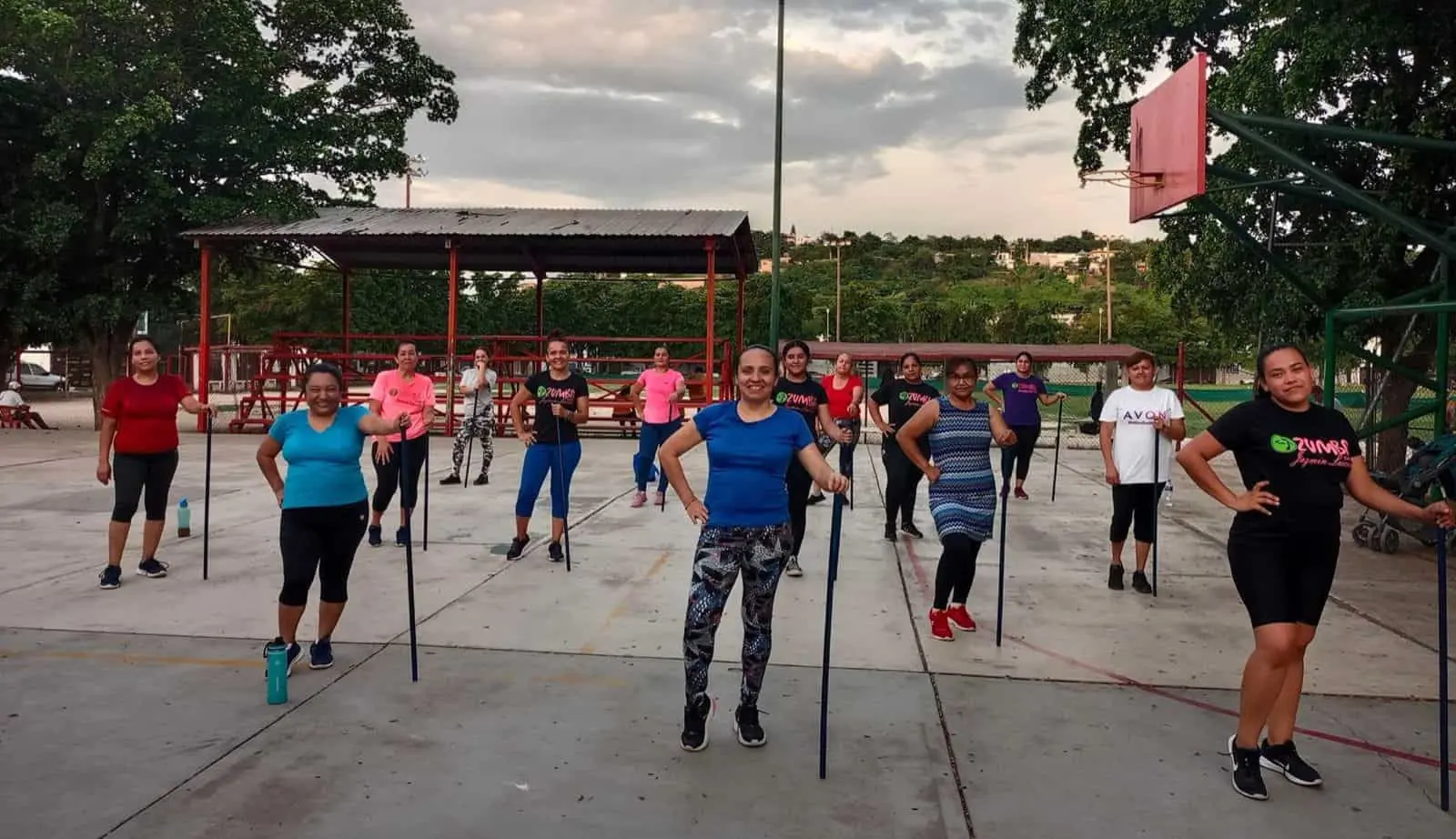 Jazmín imparte clases de Zumba desde hace más de una década