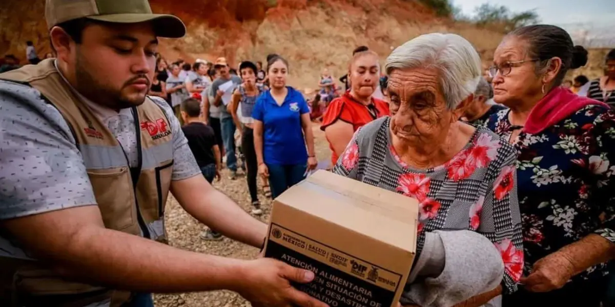 El DIF Sinaloa entregó cientos de despensas en julio, beneficiando a familias vulnerables de diversas colonias en la capital sinaloense. Foto: DIF Sinaloa