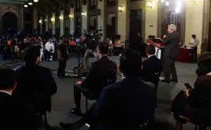 AMLO: Desaparear los órganos autónomos puede generar ahorros de 100,000 MDP