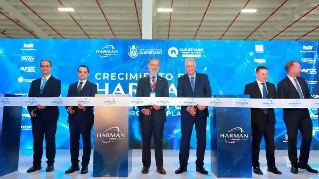En la inauguración de la cuarta planta de Harman en Querétaro. Foto: Cortesía