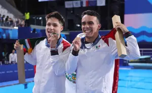 Juegos Olímpicos: Equipo de clavados sincronizado mexicano obtiene medalla de plata