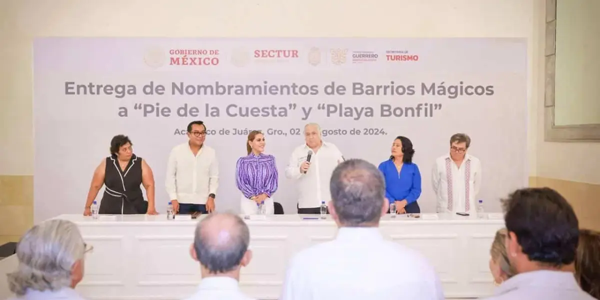 Autoridades realizan la entregan el nombramiento de Barrios Mágicos a Pie de la Cuesta y Playa Bonfil.