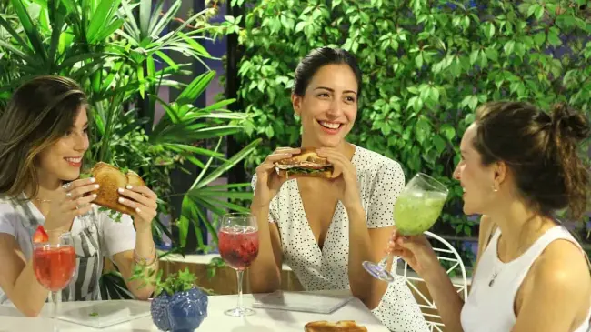 En Manai Wellness Kitchen puedes disfrutar momentos agradables y con una alimentación saludable. Foto: Cortesia Manai Wellness Kitchen