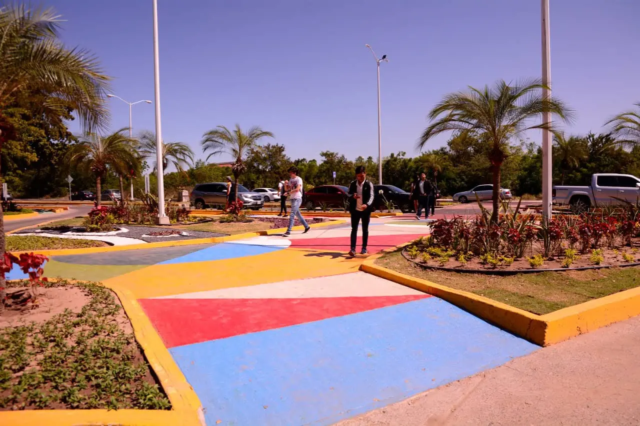 La infraestructura peatonal es escencial para un entorno seguro para los peatones. Foto: Cortesia Ayuntamiento de Culiacán.