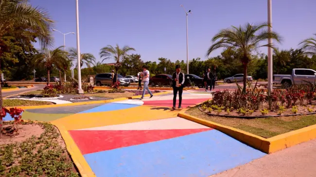 La infraestructura peatonal es escencial para un entorno seguro para los peatones. Foto: Cortesia Ayuntamiento de Culiacán.