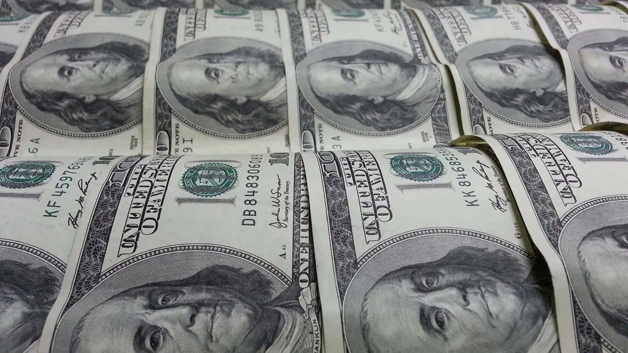 Precio del dólar hoy martes 6 de agosto de 2024.