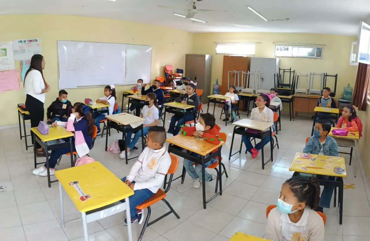 Consulta la convocatoria de becas para estudiantes de primarias particulares en el Estado de México. Foto: Cortesía