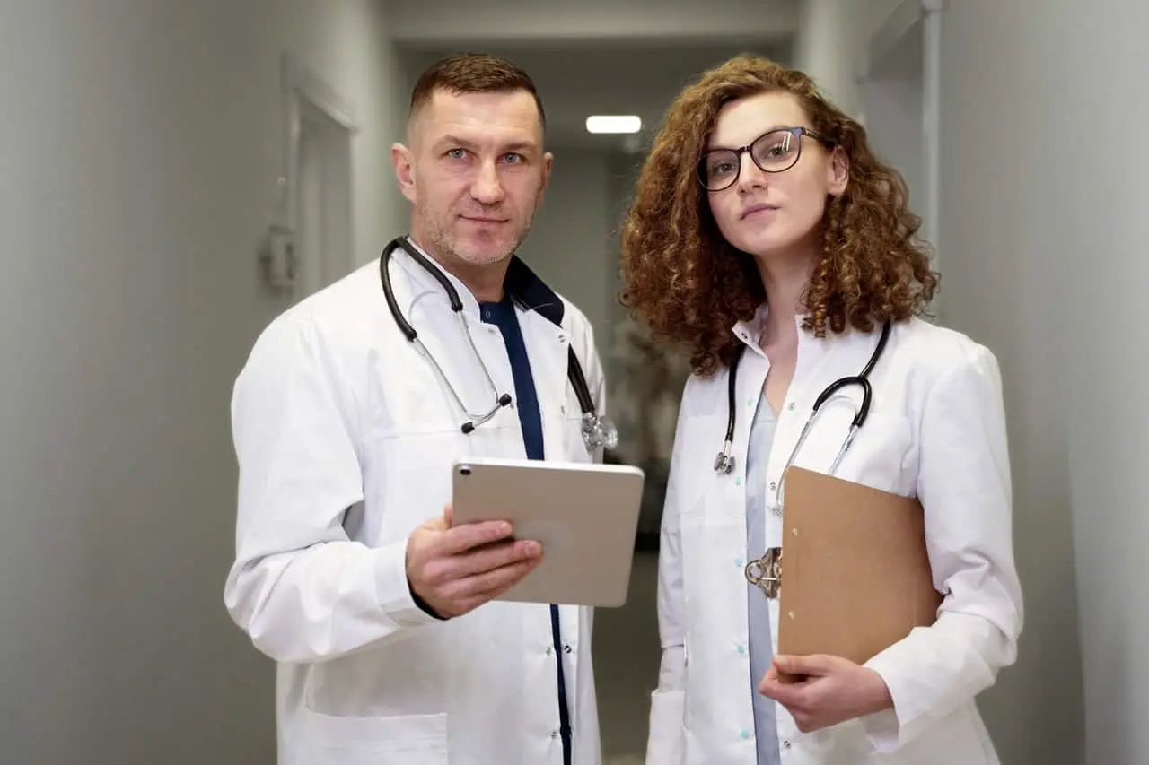 Médicos MIR. Foto: (https://www.freepik.es)