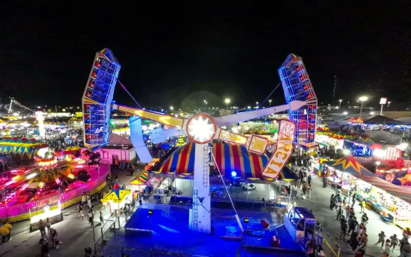 Los juegos mecánicos de la Feria de Torreón 2024 son uno de los principales atractivos. Foto: Cortesía