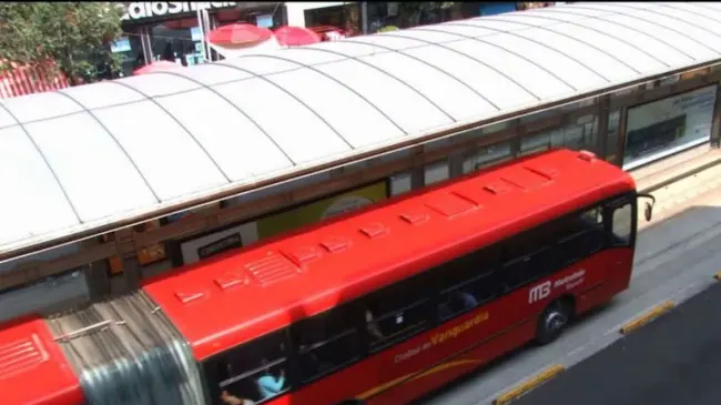 El Metrobús representa diversas ventajas para la movilidad en Culiacán. Foto: UAS
