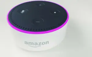 Practica inglés con Alexa activando el modo maestra de inglés