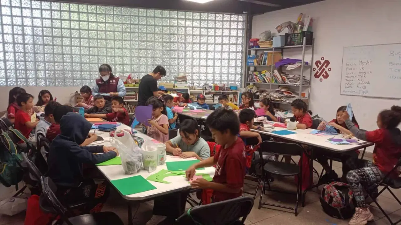 Mi Beca para Empezar CDMX anuncia otra ronda de pagos para útiles y uniformes escolares. Foto: Cortesía