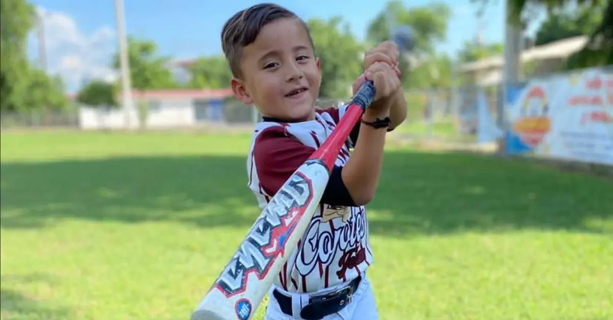 En Navolato brilla una pequeña estrella del rey de los deportes. “Chepe” Calderón es orgullo navolatense