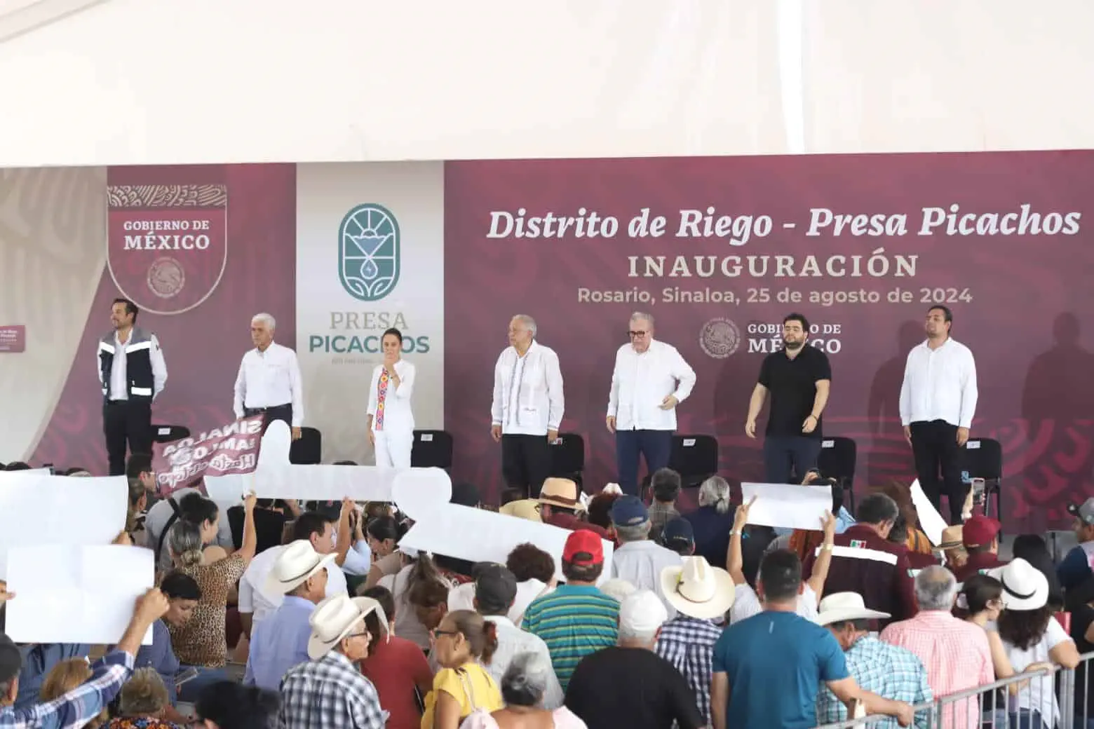 Inaugura AMLO Distrito de Riego de la Presa Picachos en Sinaloa