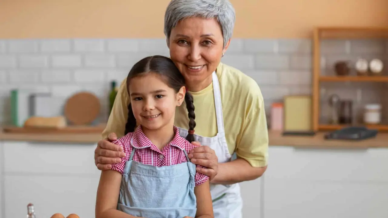 Lindas frases y mensajes para compartir en el Día del Abuelo 2024 en México. Foto: Freepik