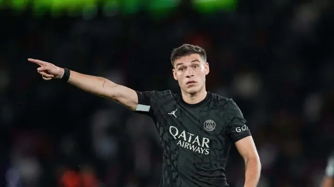 Ugarte podría debutar ante el Liverpool | Imagen: @PSG_English