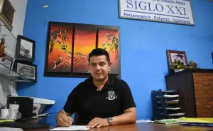 Arturo Ruiz tiene un legado de educación y superación en el Instituto de Prepa Abierta Siglo XXI