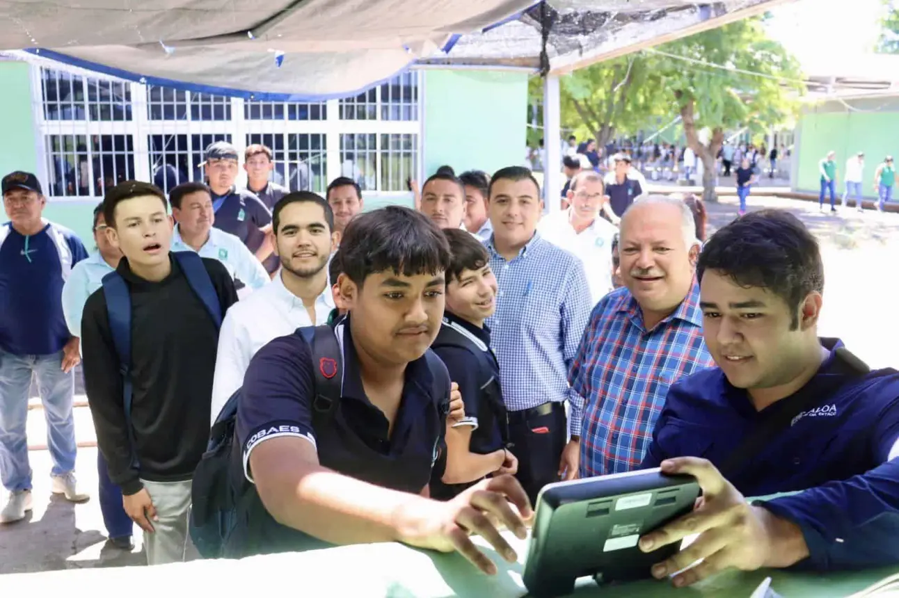 El programa de Comedores Juveniles llega a Cobaes 67 de Ocoroni. Foto: Cortesía