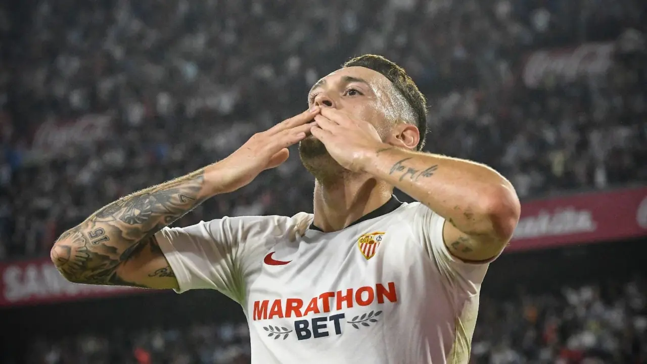 Lucas Ocampos es rayado | Imagen: @SevillaFC