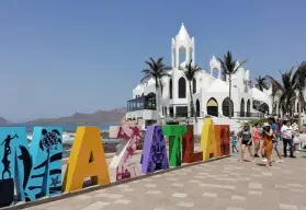 Sinaloa concluye con éxito la temporada de verano en temas de turismo